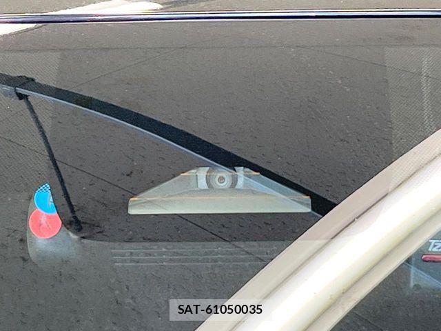 Toyota VOXY HYBRID 2023-07 7621289-2