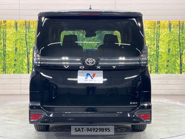 Toyota VOXY HYBRID 2026-02 7621260-15