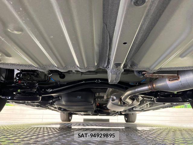 Toyota VOXY HYBRID 2026-02 7621260-18
