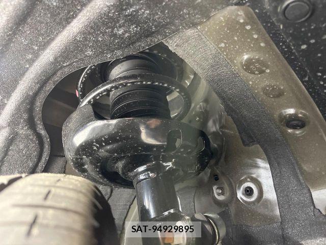 Toyota VOXY HYBRID 2026-02 7621260-19