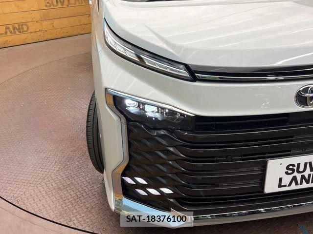 Toyota VOXY HYBRID 2026-01 7621257-13