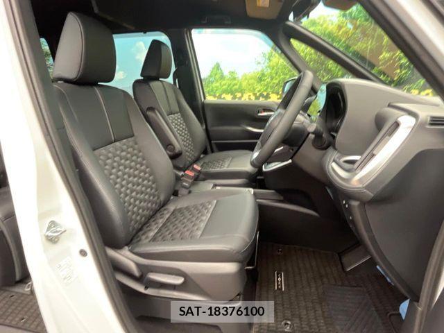 Toyota VOXY HYBRID 2026-01 7621257-8