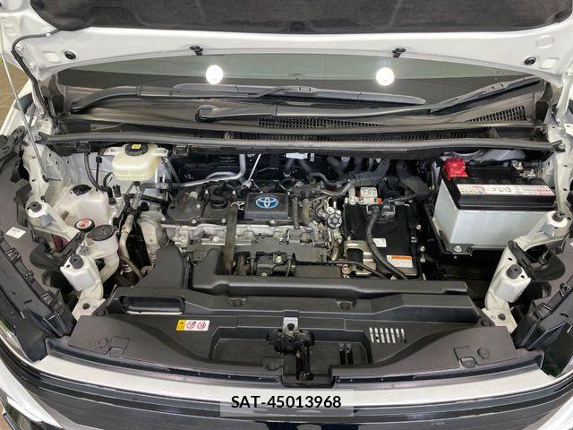 Toyota VOXY HYBRID 2023-06 7621284-18