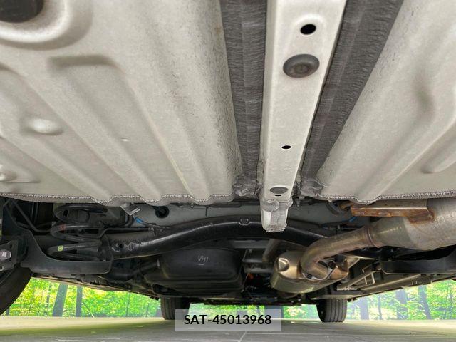 Toyota VOXY HYBRID 2023-06 7621284-19