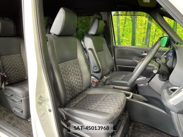 Toyota VOXY HYBRID 2023-06 7621284-7