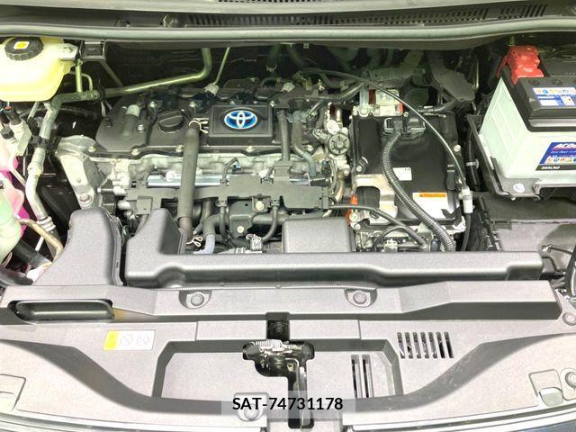 Toyota VOXY HYBRID 2024-08 7730645-18