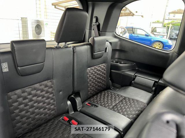 Toyota VOXY HYBRID 2023-03 7730668-20