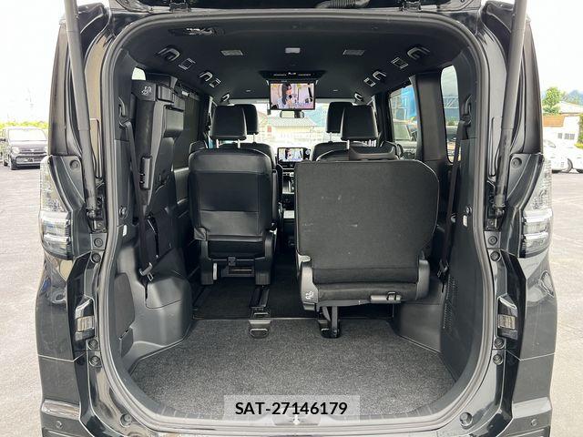 Toyota VOXY HYBRID 2023-03 7730668-23