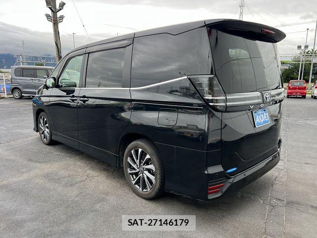 Toyota VOXY HYBRID 2023-03 7730668-5