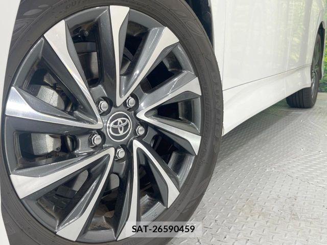 Toyota VOXY HYBRID 2024-01 7730644-12
