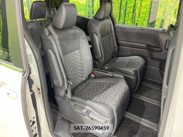 Toyota VOXY HYBRID 2024-01 7730644-7