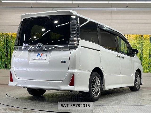 Toyota VOXY HYBRID 2021-09 7730674-16