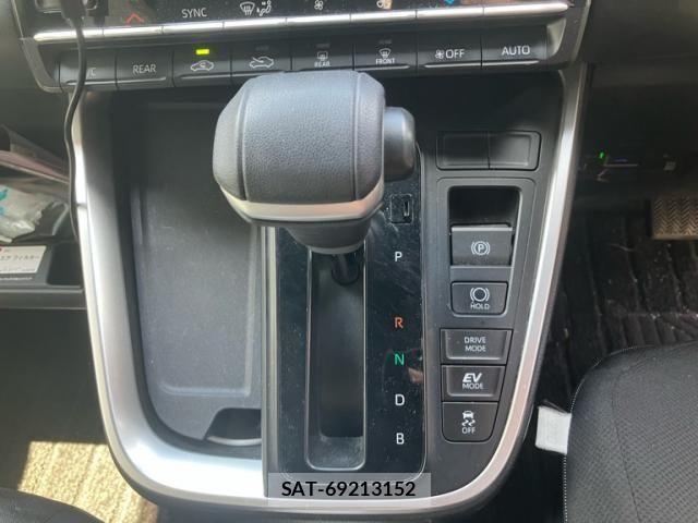 Toyota VOXY HYBRID 2023-07 7730665-15