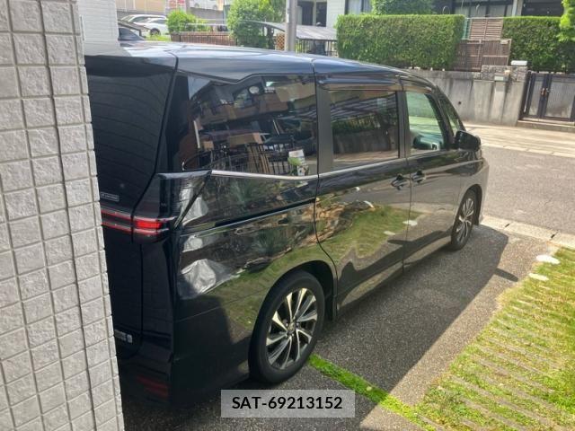 Toyota VOXY HYBRID 2023-07 7730665-1