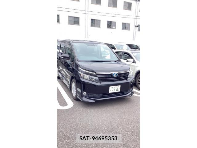 Toyota VOXY HYBRID 2015-08 7730686-0