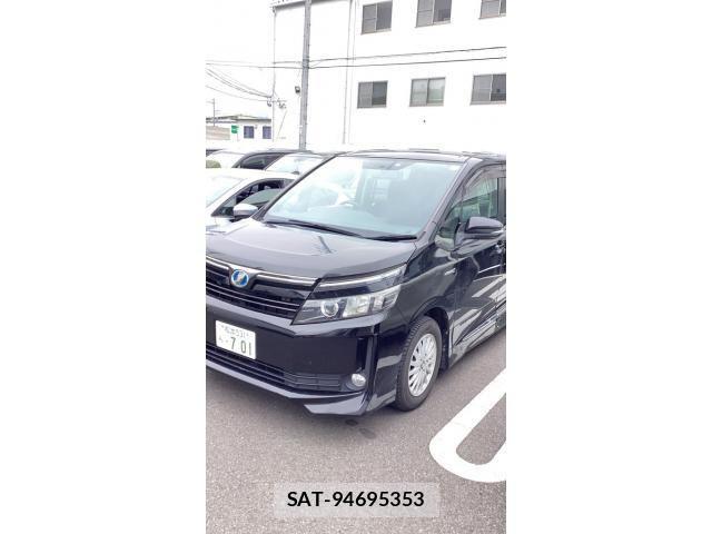 Toyota VOXY HYBRID 2015-08 7730686-3
