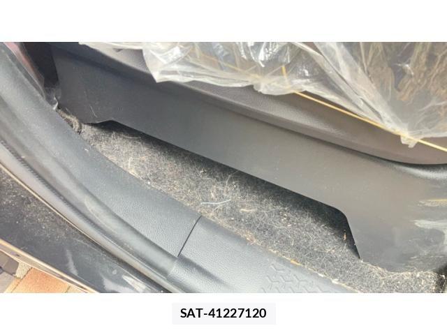 Toyota VOXY HYBRID 2022-10 7730673-26