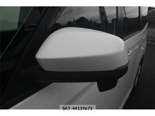 Toyota VOXY HYBRID 2017-03 7730679-20