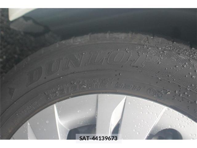 Toyota VOXY HYBRID 2017-03 7730679-27