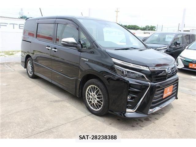 Toyota VOXY HYBRID 2018-01 7730677-6