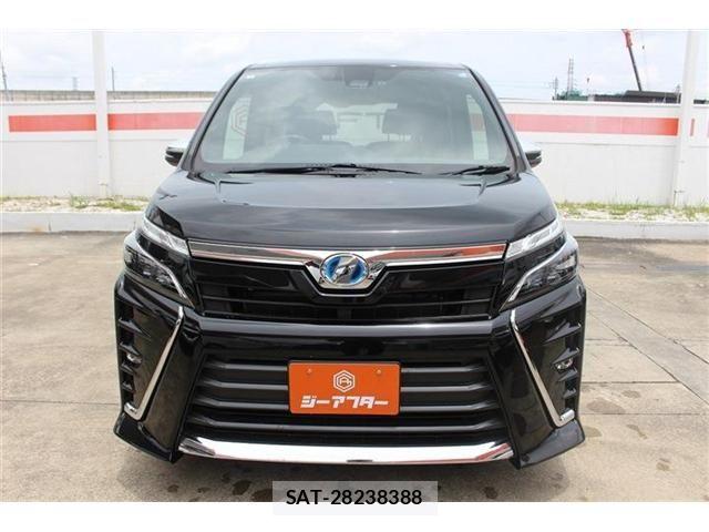 Toyota VOXY HYBRID 2018-01 7730677-7
