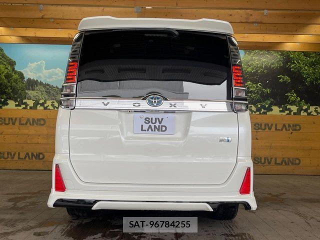 Toyota VOXY HYBRID 2018-09 7730678-15