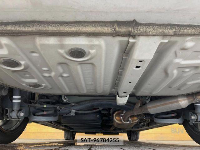 Toyota VOXY HYBRID 2018-09 7730678-19