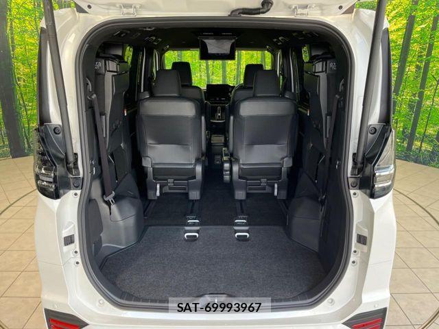 Toyota VOXY HYBRID 2024-01 7730648-10