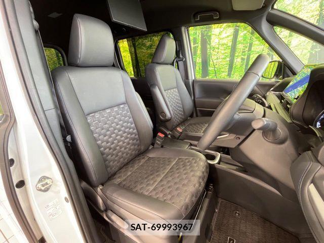 Toyota VOXY HYBRID 2024-01 7730648-7