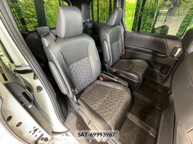Toyota VOXY HYBRID 2024-01 7730648-8