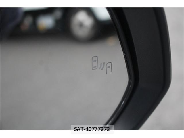 Toyota VOXY HYBRID 2025-01 7730664-3
