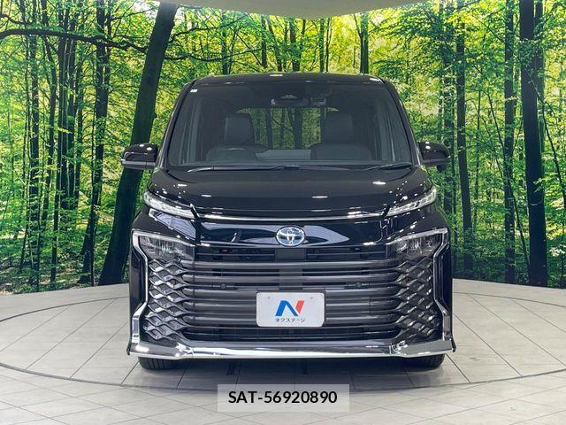 Toyota VOXY HYBRID 2023-08 7730666-13