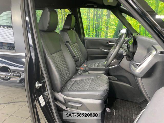Toyota VOXY HYBRID 2023-08 7730666-6