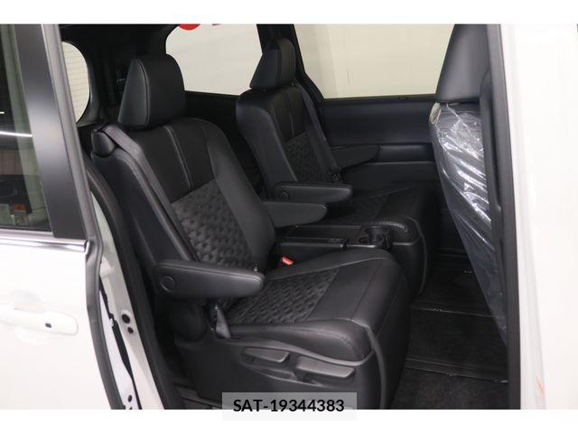 Toyota VOXY HYBRID 2026-03 7730642-20