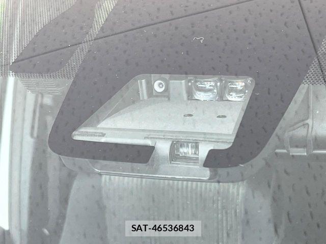 Toyota VOXY HYBRID 2019-12 7730680-2
