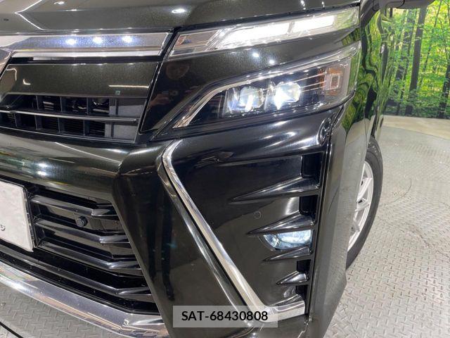 Toyota VOXY HYBRID 2019-03 7730683-11