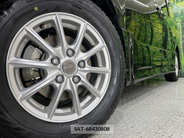 Toyota VOXY HYBRID 2019-03 7730683-12
