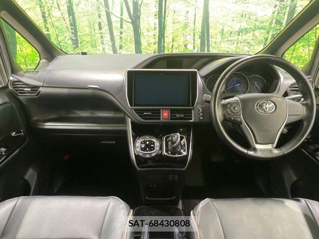 Toyota VOXY HYBRID 2019-03 7730683-1