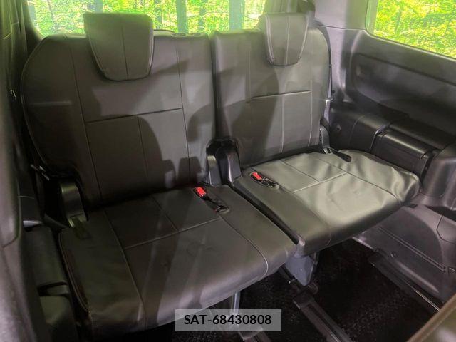 Toyota VOXY HYBRID 2019-03 7730683-8
