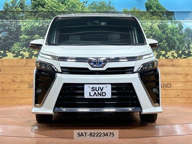 Toyota VOXY HYBRID 2021-06 7730672-14