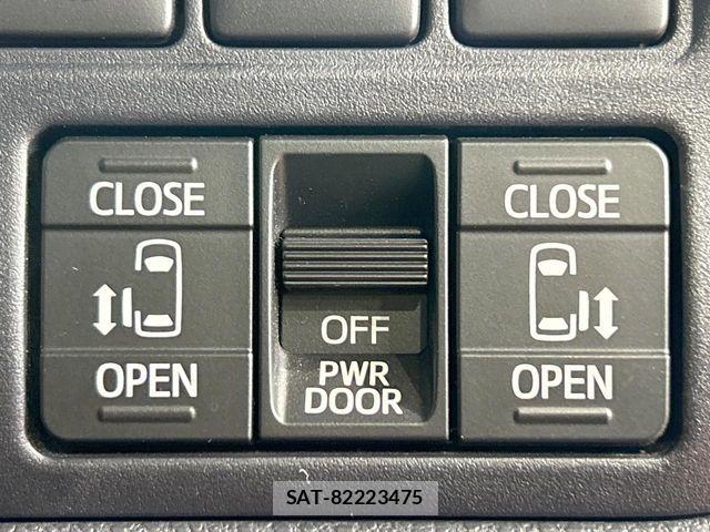 Toyota VOXY HYBRID 2021-06 7730672-4