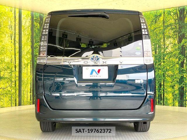 Toyota VOXY HYBRID 2014-03 7730685-15