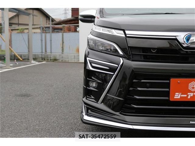 Toyota VOXY HYBRID 2019-06 7730681-9