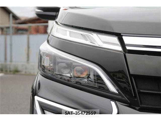 Toyota VOXY HYBRID 2019-06 7730681-10