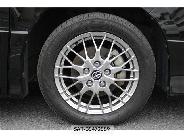 Toyota VOXY HYBRID 2019-06 7730681-15