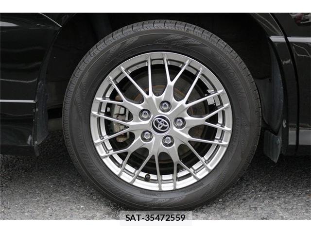 Toyota VOXY HYBRID 2019-06 7730681-16
