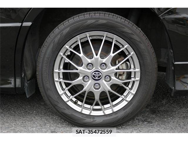Toyota VOXY HYBRID 2019-06 7730681-17