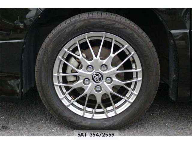Toyota VOXY HYBRID 2019-06 7730681-18