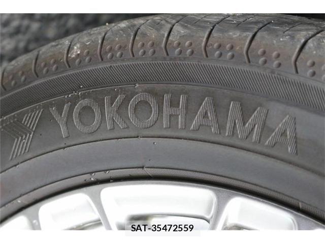 Toyota VOXY HYBRID 2019-06 7730681-19