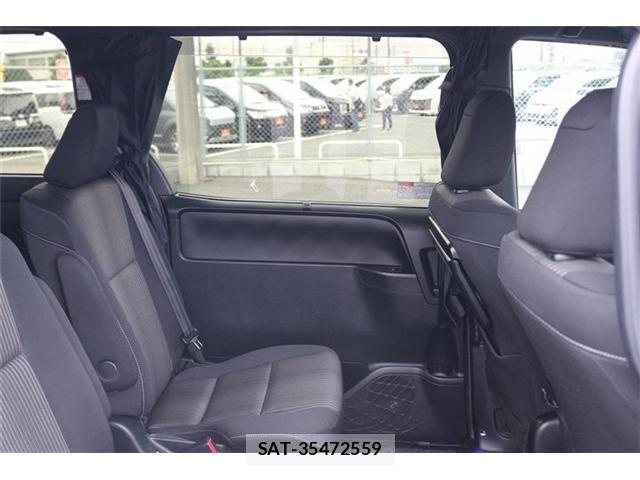 Toyota VOXY HYBRID 2019-06 7730681-26